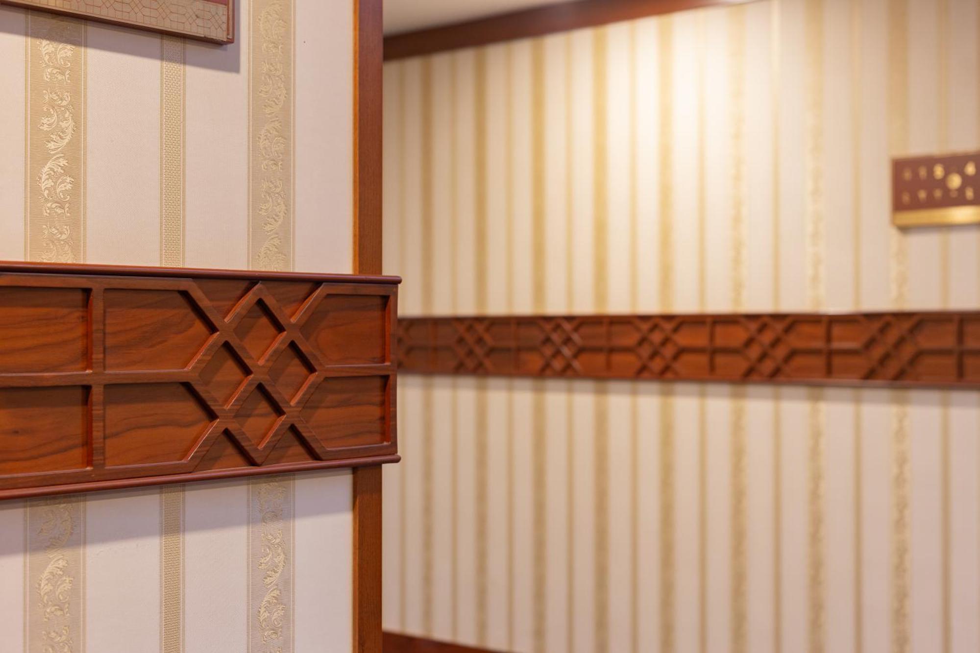 Cristal Erbil Hotel Ngoại thất bức ảnh A detail of a shoji