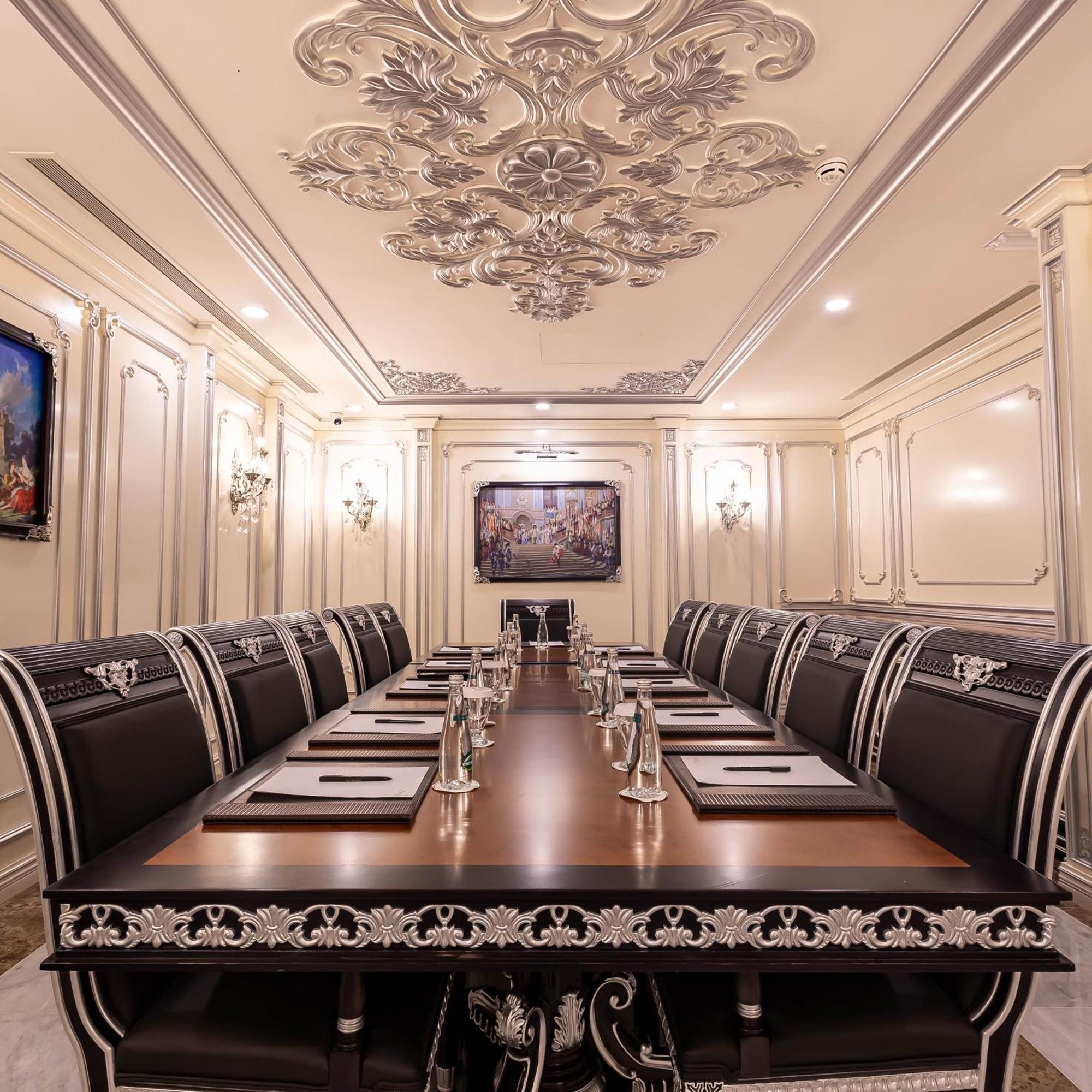 Cristal Erbil Hotel Ngoại thất bức ảnh The boardroom of the hotel